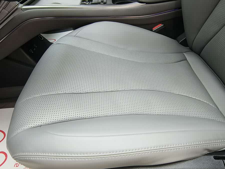 BYD Seal 07 DM-i 2025 car image #22