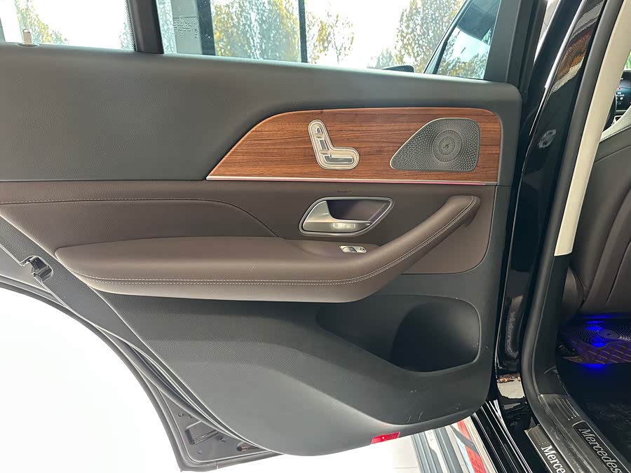 Mercedes-Benz GLE Class New Energy 2022 car image #22