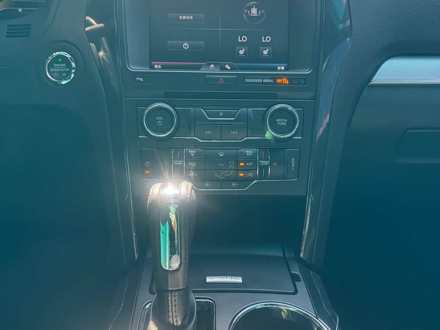 Ford Explorer (Imported) 2016 car image #22