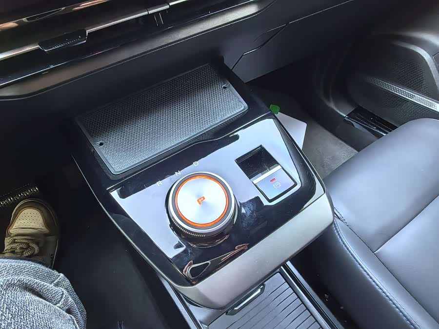 MG 4 EV 2024 car image #22