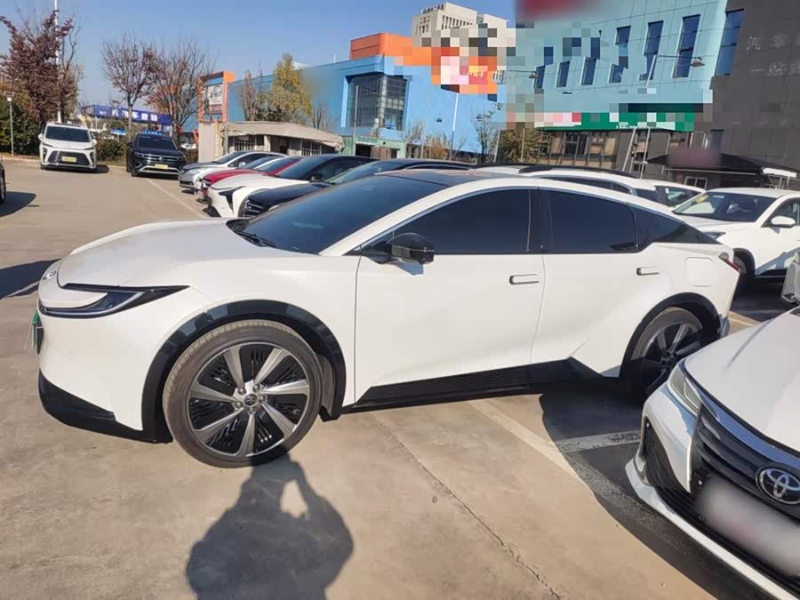 Toyota bZ5 2025 car image #22