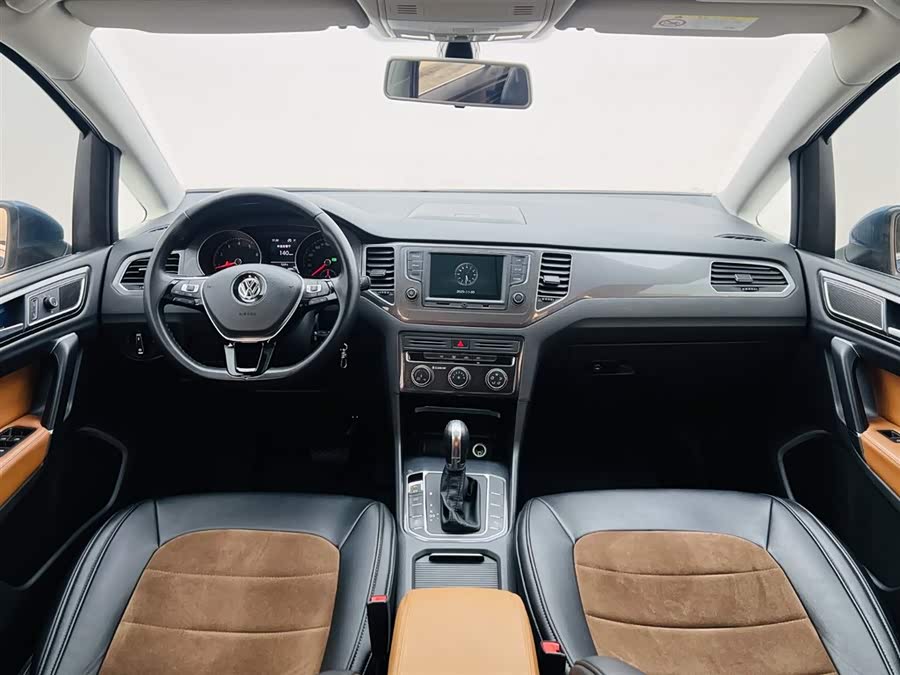 Volkswagen Golf Sportsvan 2017 car image #22