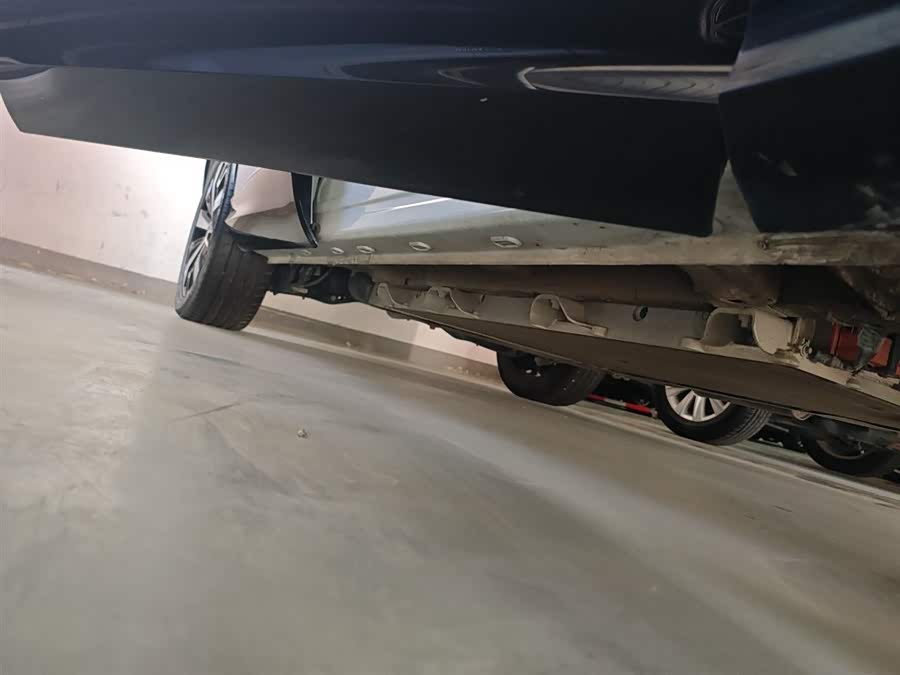 Roewe D5X DMH 2024 car image #22