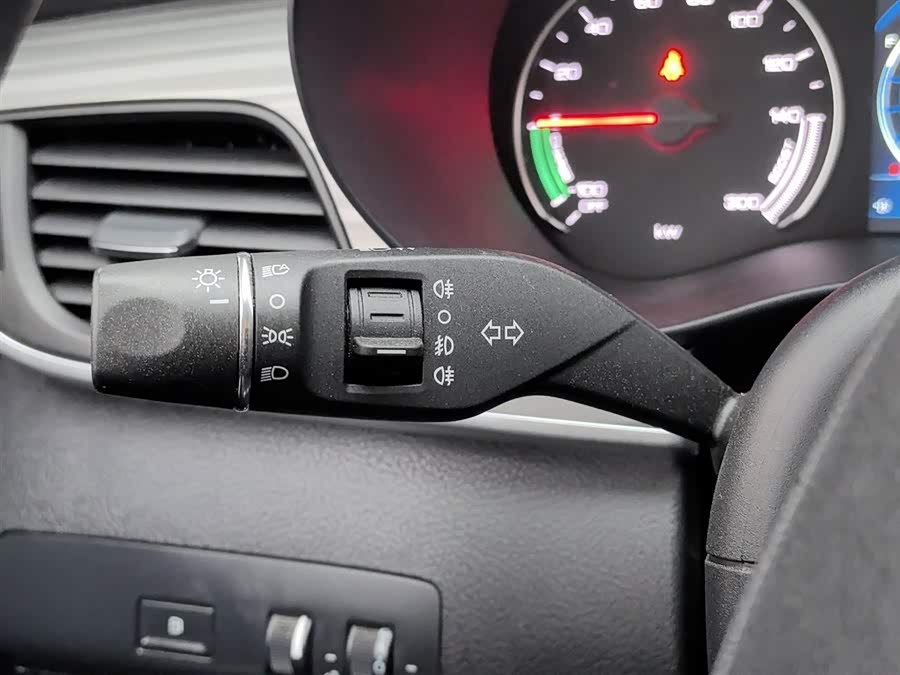 BYD Song MAX New Energy 2019 #22 BYD Song MAX New Energy 2019 car image #22