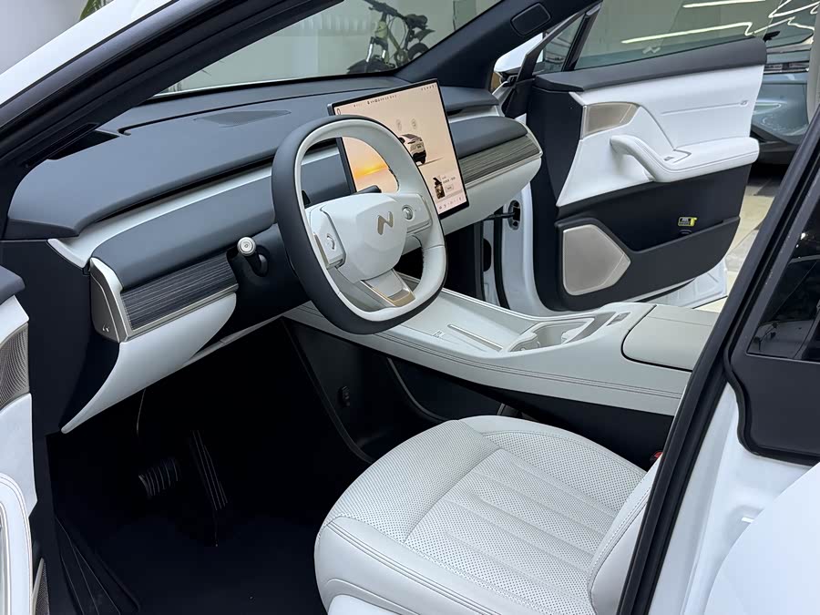 2024 car image #22