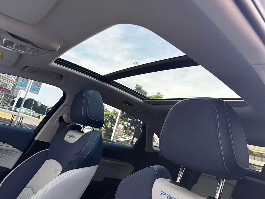 GEELY Preface 2023 car image #22