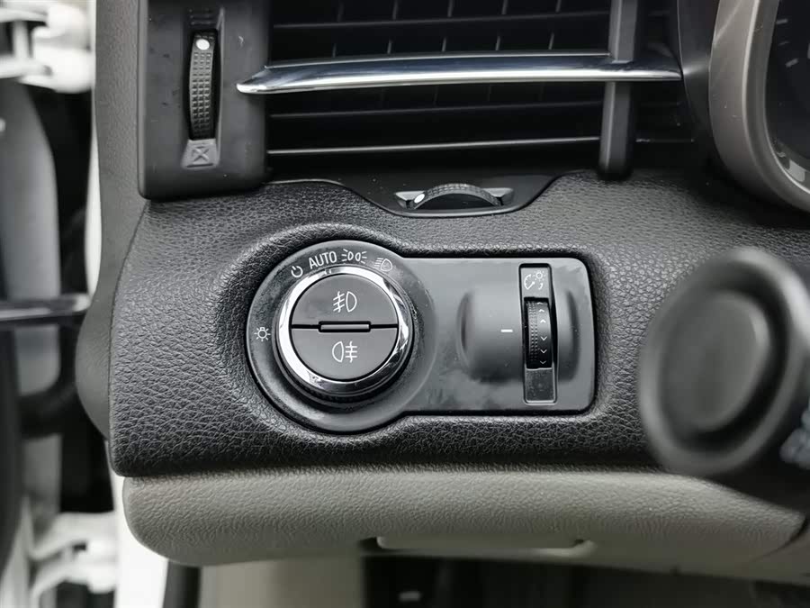 Chevrolet Malibu XL 2021 car image #22