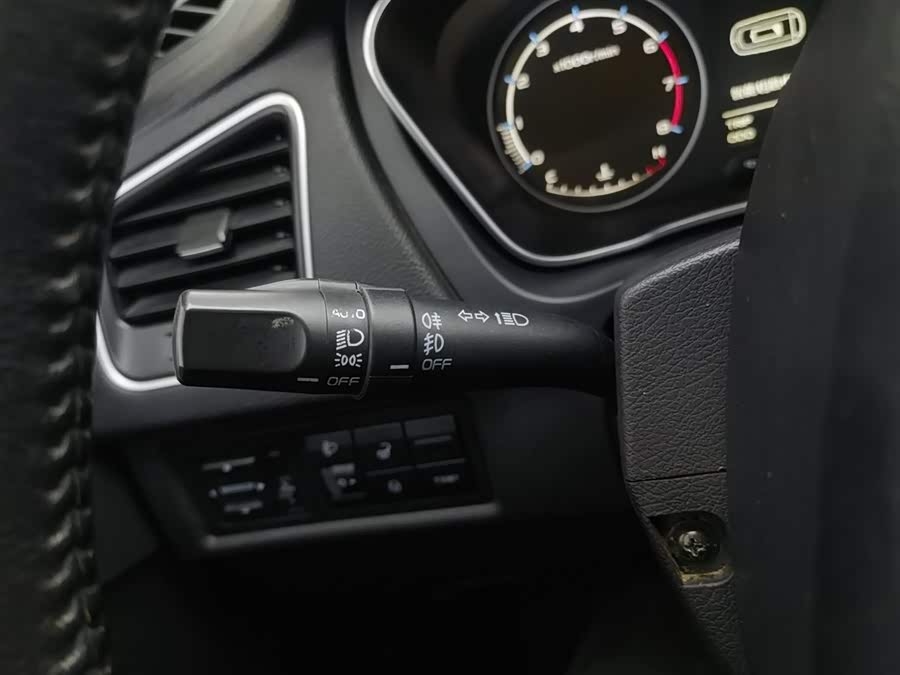 GEELY Vision X6 2017 car image #22