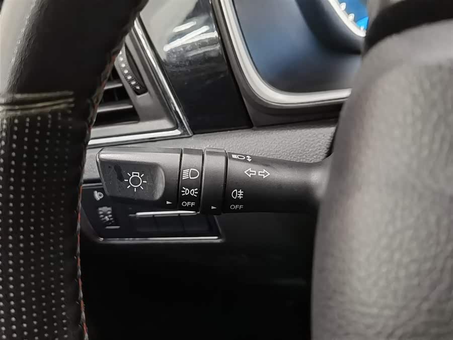 SWM斯威汽车 SWM斯威G05 2019 汽车图片 #22