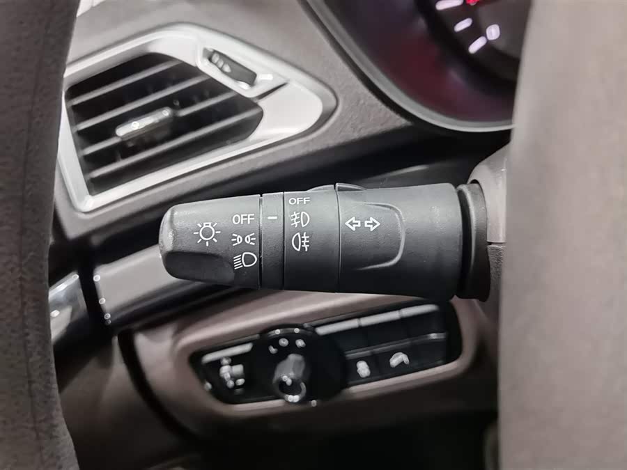 GAC Trumpchi GS4 2018 #22 GAC Trumpchi GS4 2018 car image #22