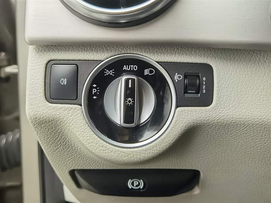 Mercedes-Benz GLK Class 2013 #22 Mercedes-Benz GLK Class 2013 car image #22