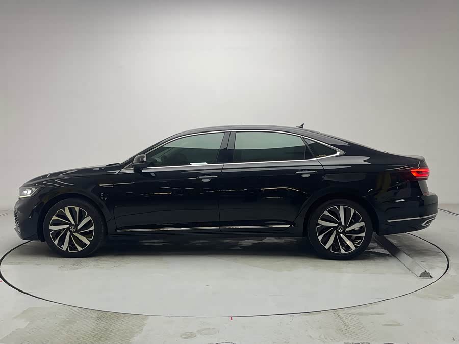 Volkswagen Passat 2022 #22 Volkswagen Passat 2022 car image #22