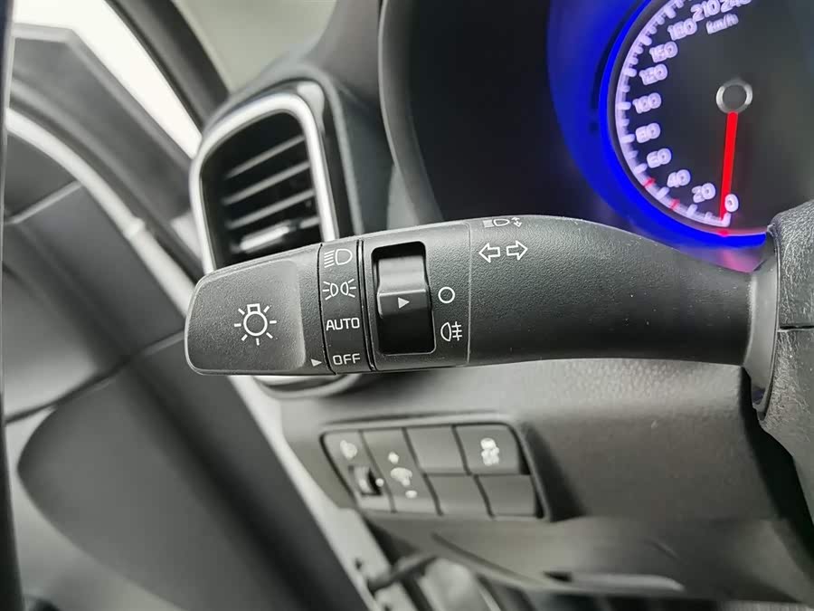 Kia KX5 2022 imagen de coche #22