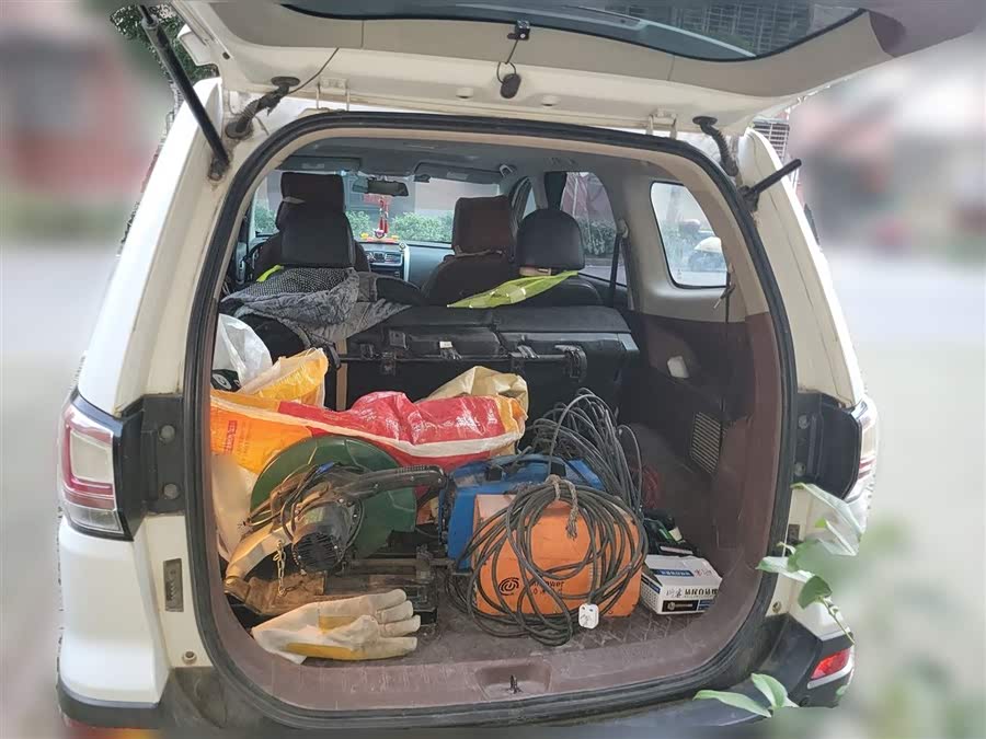 Forthing SX6 2016 #22 Forthing SX6 2016 car image #22