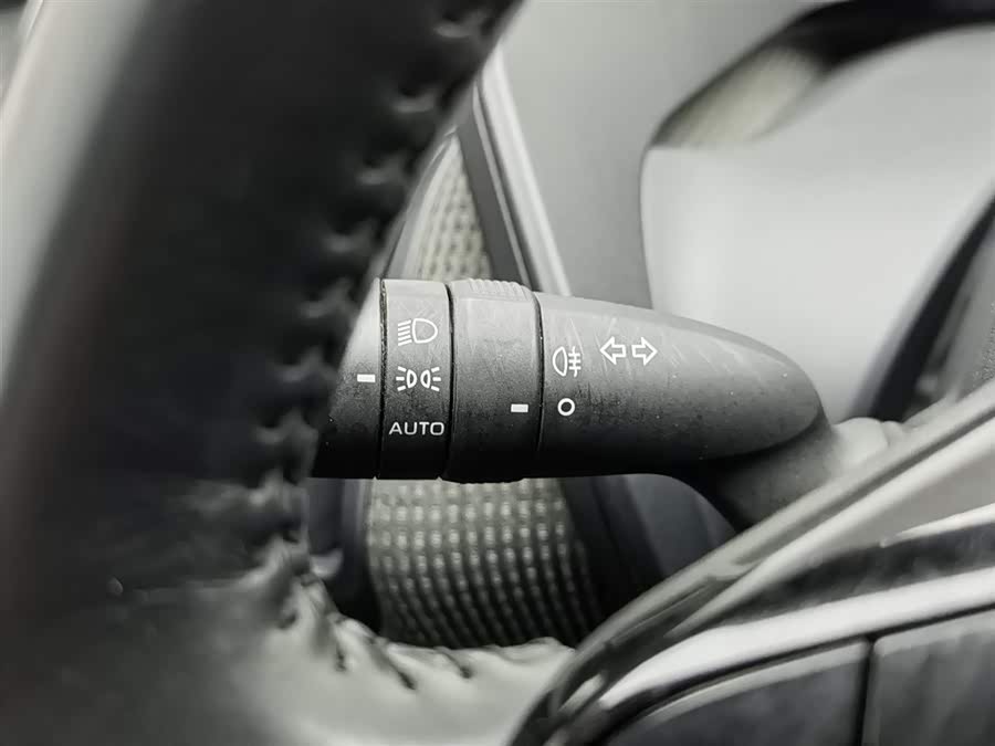 Toyota bZ4X 2022 immagine di auto #22