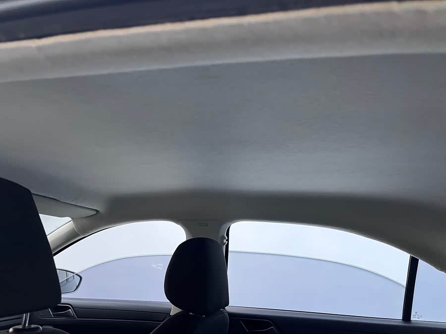 Volkswagen Jetta 2014 immagine di auto #22