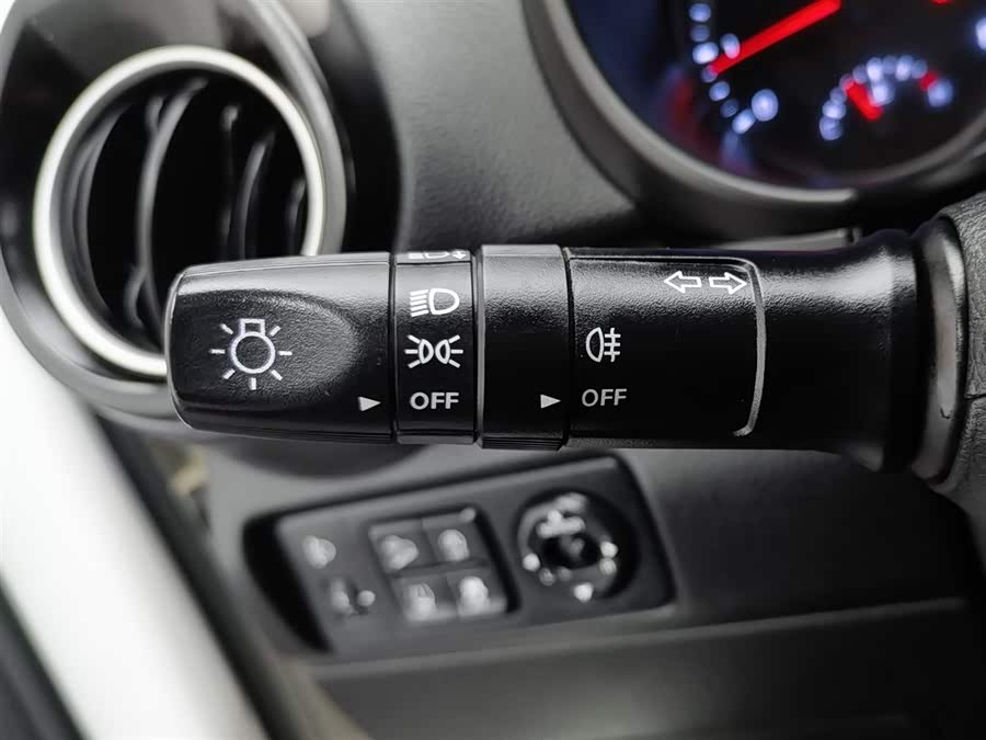 起亚 奕跑 2020 汽车图片 #22