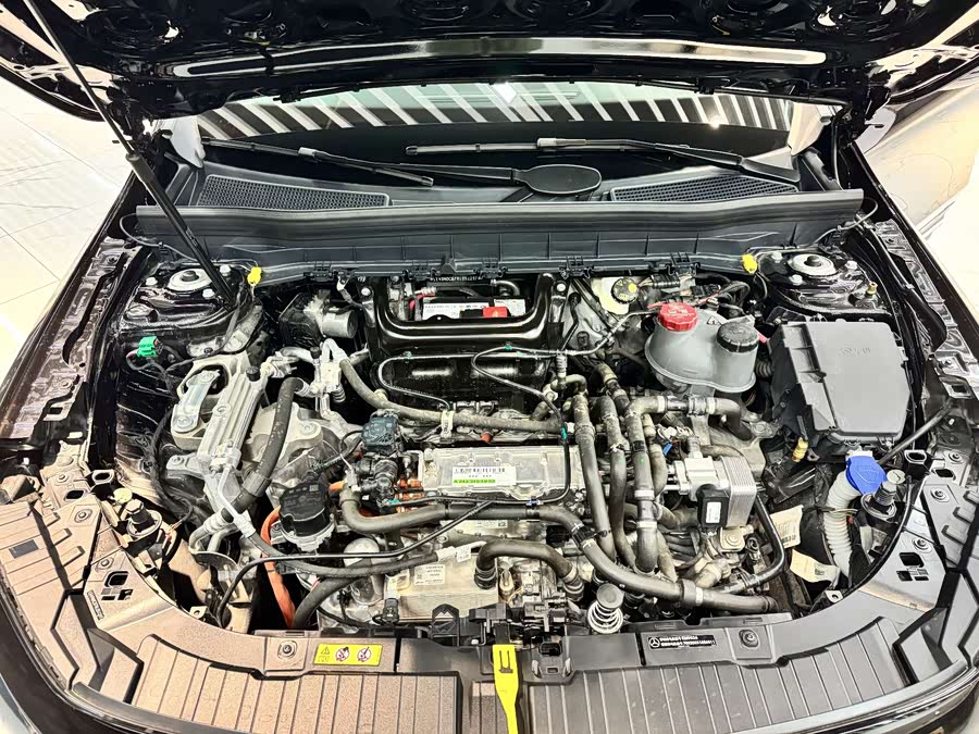 Mercedes-Benz EQB Class 2024 car image #22