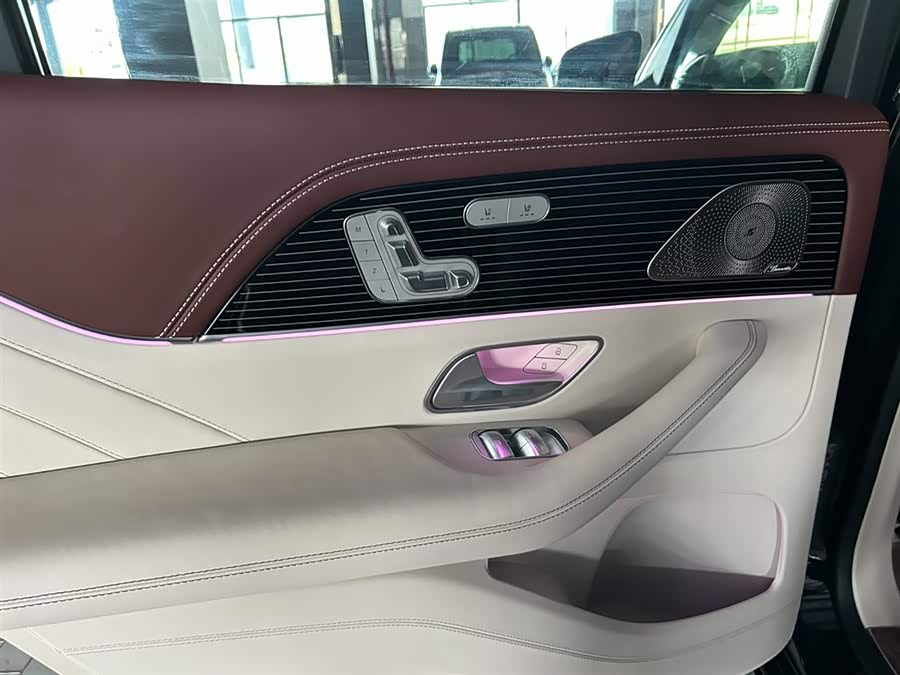 Mercedes-Benz Maybach GLS 2024 car image #22