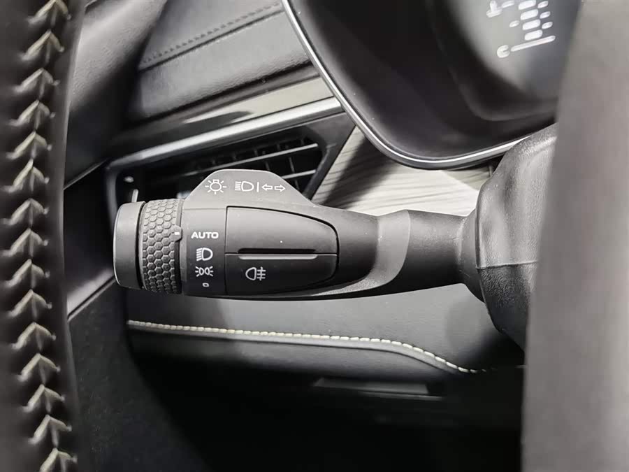 GEELY Boyue 2020 car image #22