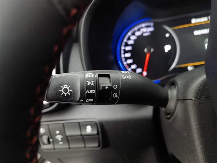 Kia KX5 2022 immagine di auto #22