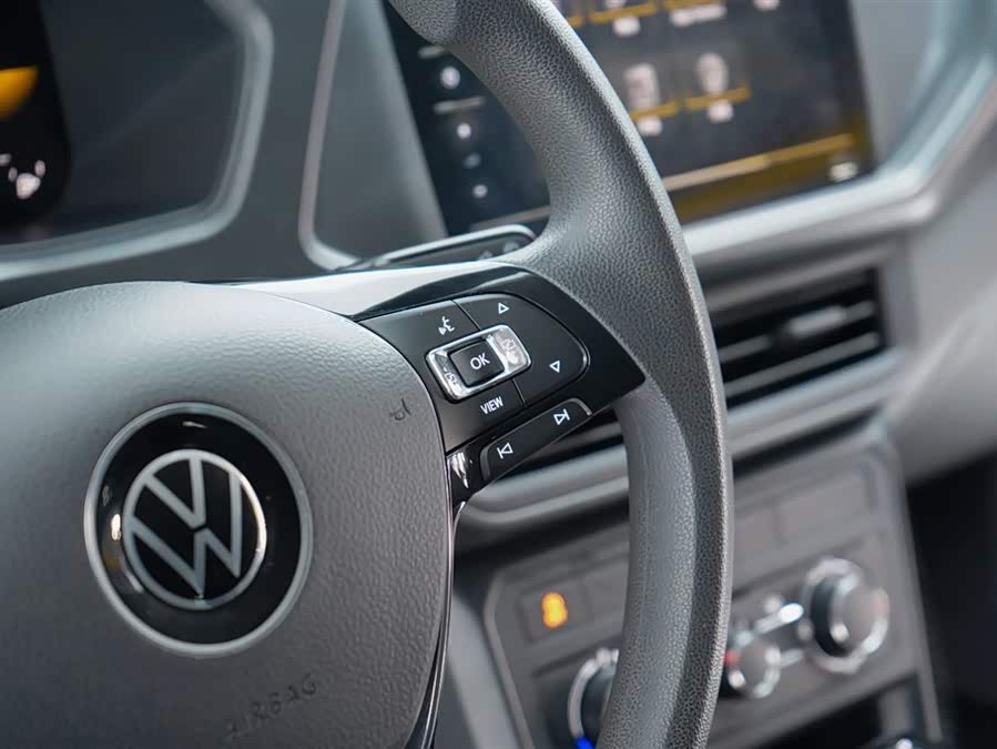 Volkswagen T-Cross 2023 car image #22