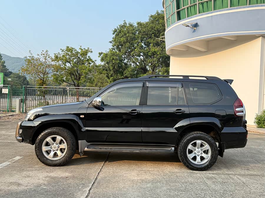 Toyota Prado (Imported) 2005 car image #22