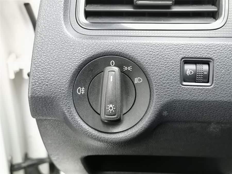 Volkswagen Santana 2013 #22 Volkswagen Santana 2013 immagine di auto #22