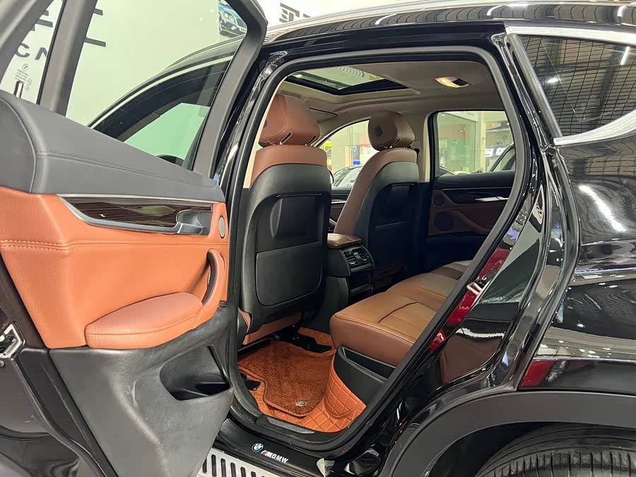 BMW X6 2015 immagine di auto #22