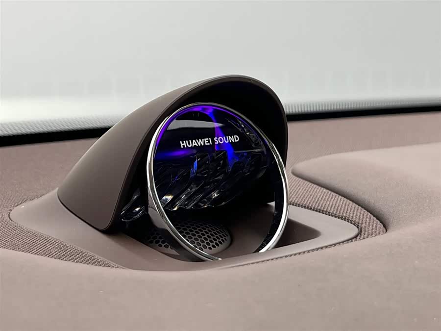 2025 car image #22