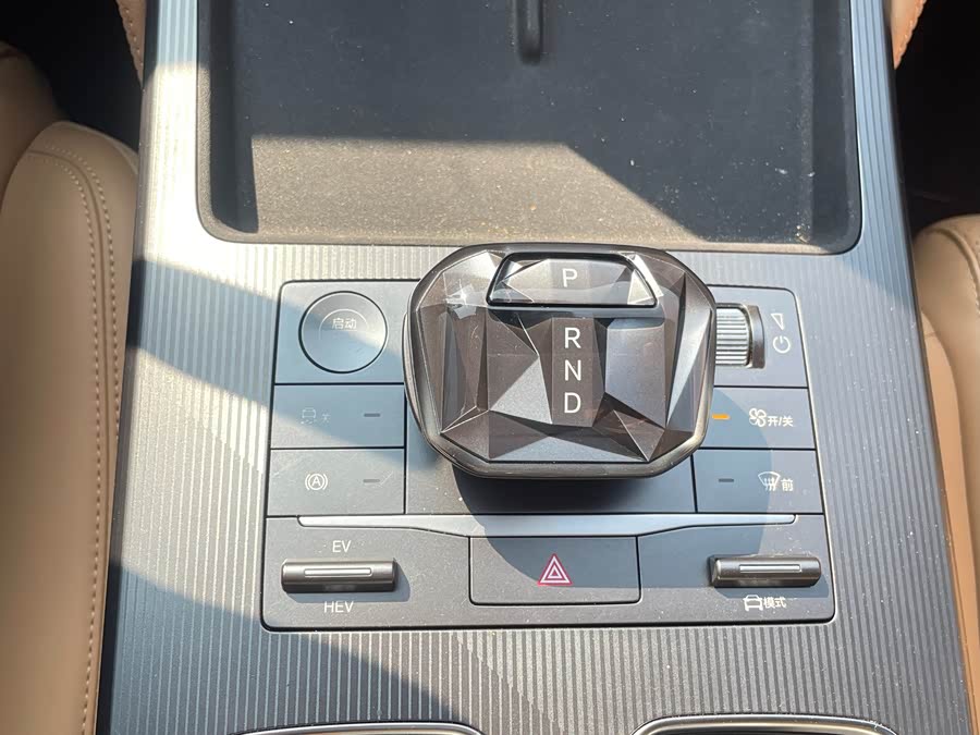 BYD SongL DM-i 2024 car image #22