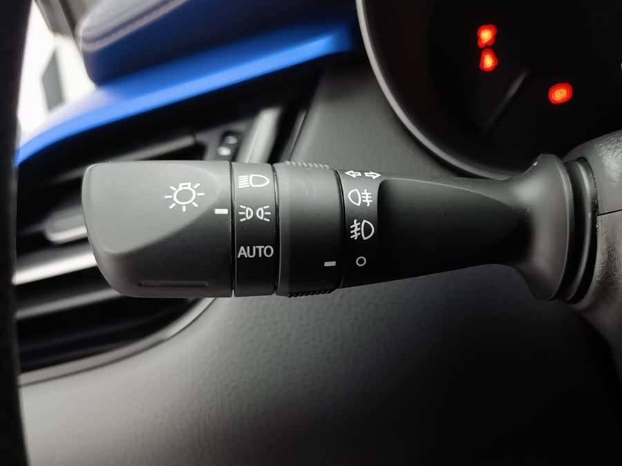 Toyota C-HR EV 2021 immagine di auto #22