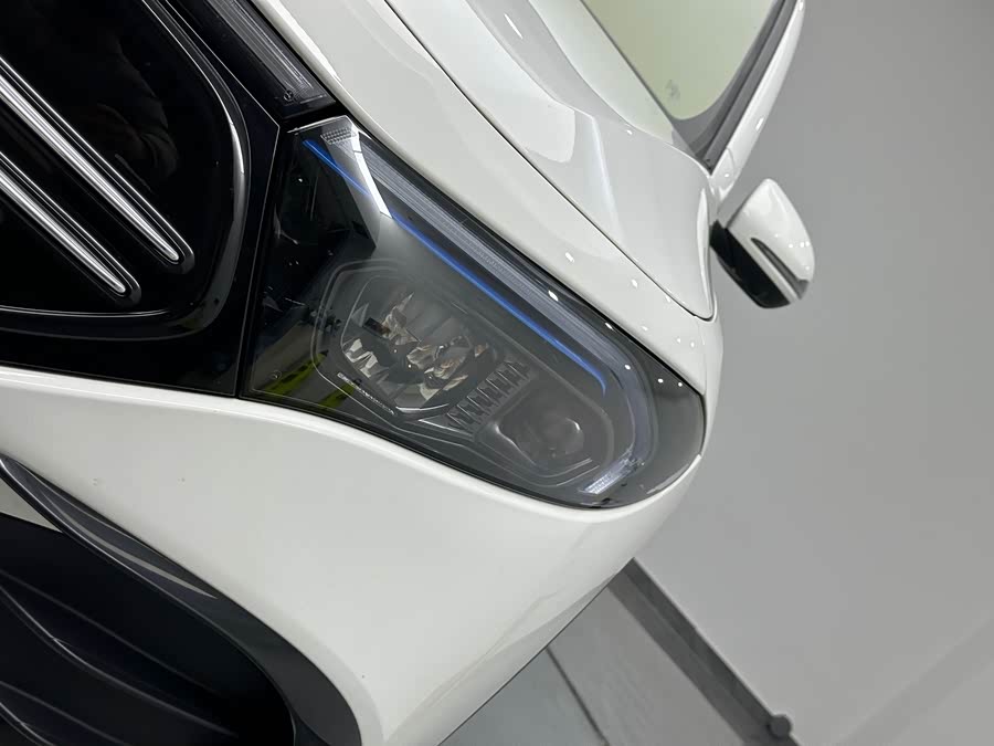 Mercedes-Benz EQB Class 2021 car image #22