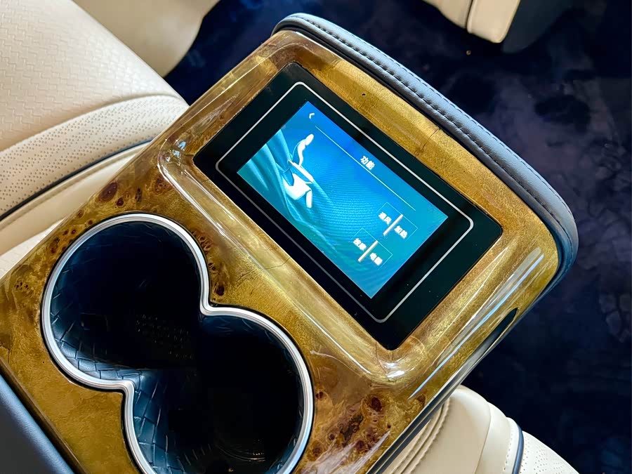 Mercedes-Benz V Class 2020 #22 Mercedes-Benz V Class 2020 immagine di auto #22