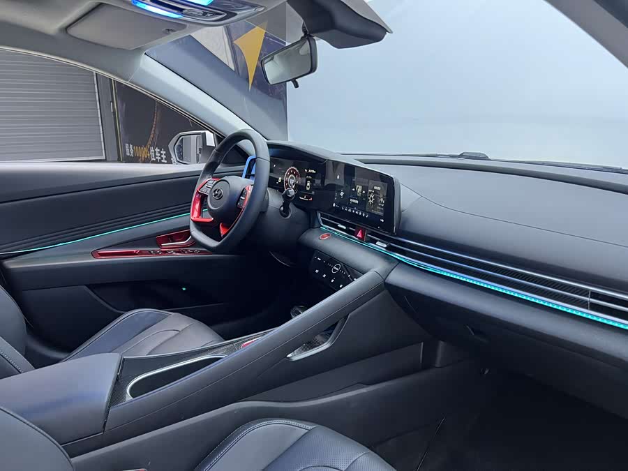 Hyundai Elantra 2022 car image #22