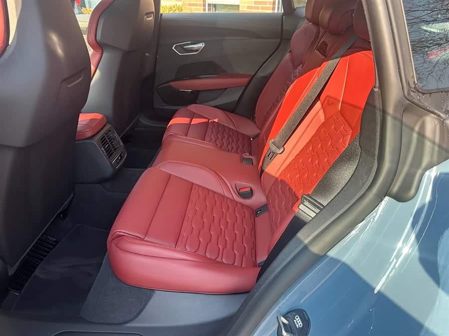 Audi e-tron GT 2024 صورة سيارة #22