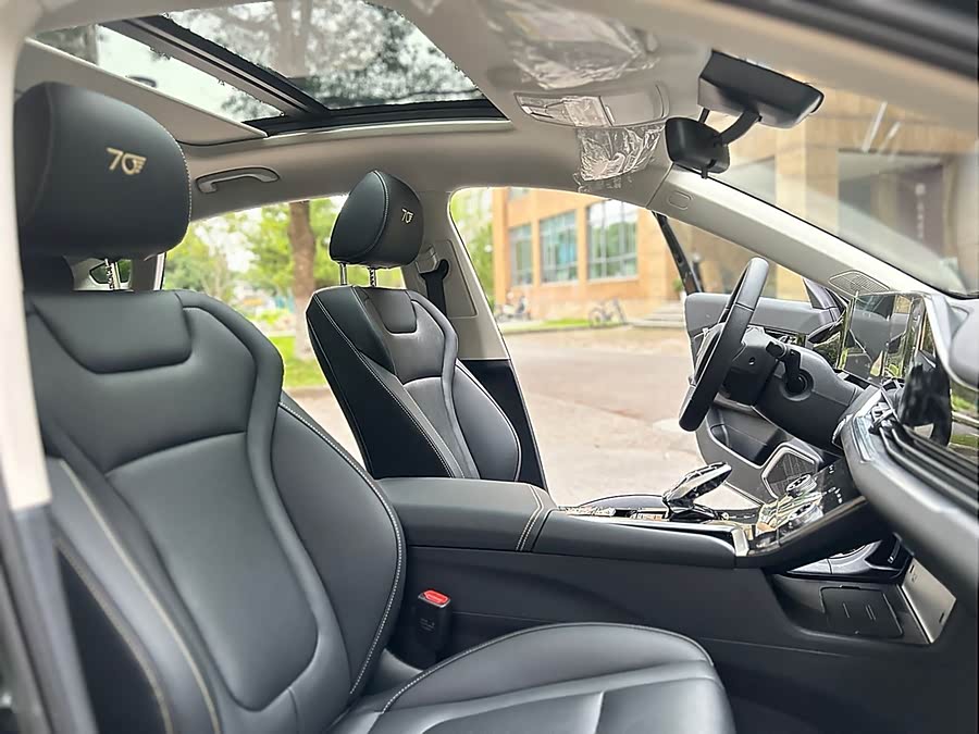 2023 car image #22