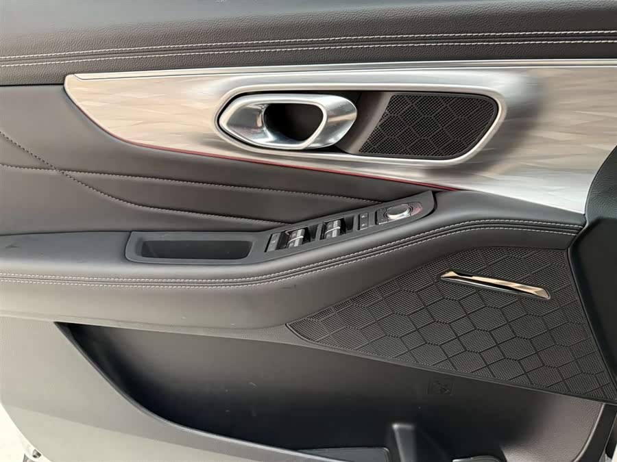 GAC Trumpchi GS8 2025 #22 GAC Trumpchi GS8 2025 car image #22