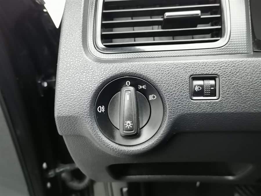 Volkswagen Santana 2013 #22 Volkswagen Santana 2013 immagine di auto #22