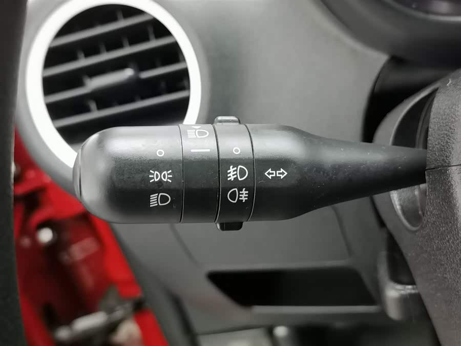 MG 3 2011 car image #22