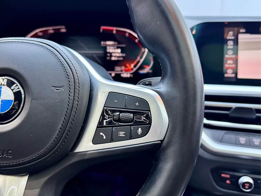 BMW 3 Series 2020 car image #22