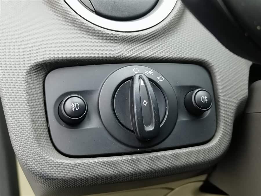 Ford Fiesta 2012 immagine di auto #22