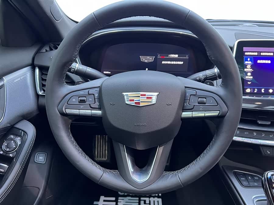 2022 car image #22