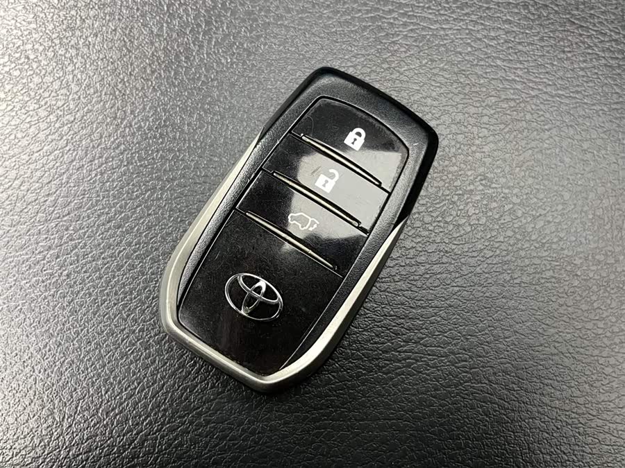 Toyota Highlander 2018 car image #22