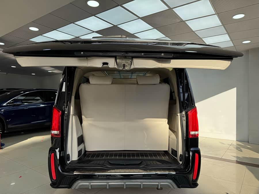 Mercedes-Benz Vito 2018 immagine di auto #22