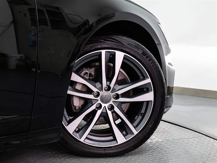 Audi A6L 2019 car image #22