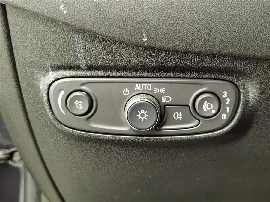 Chevrolet Equinox 2021 #22 Chevrolet Equinox 2021 car image #22