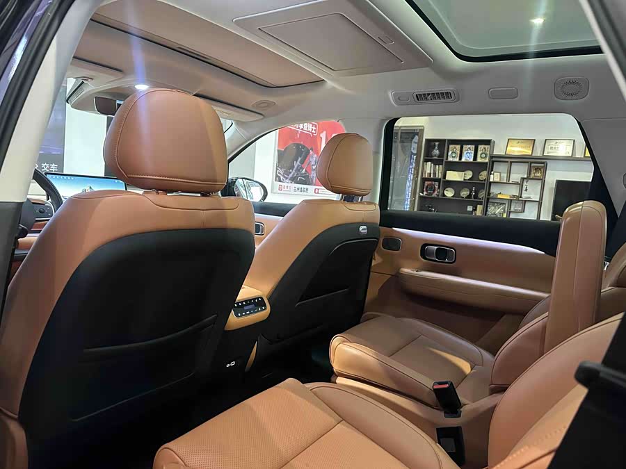 Leapmotor C16 2024 car image #22