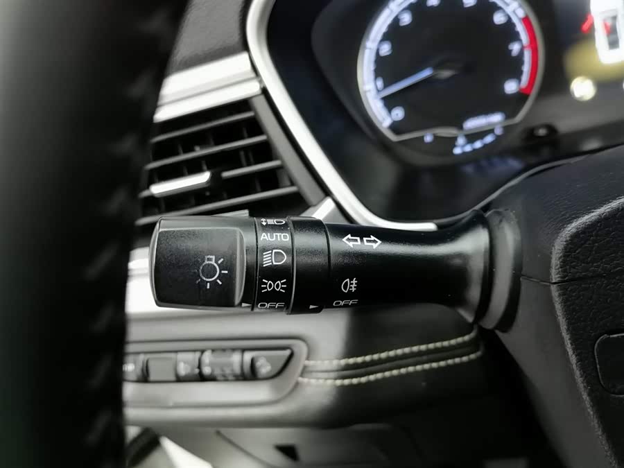 GEELY Vision X6 2020 car image #22