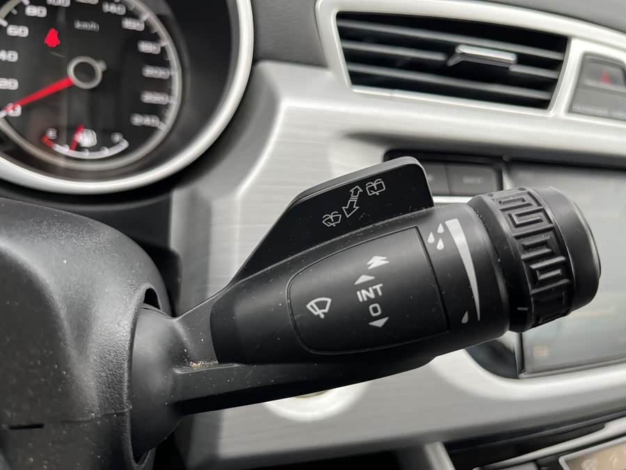 GEELY Boyue 2018 car image #22
